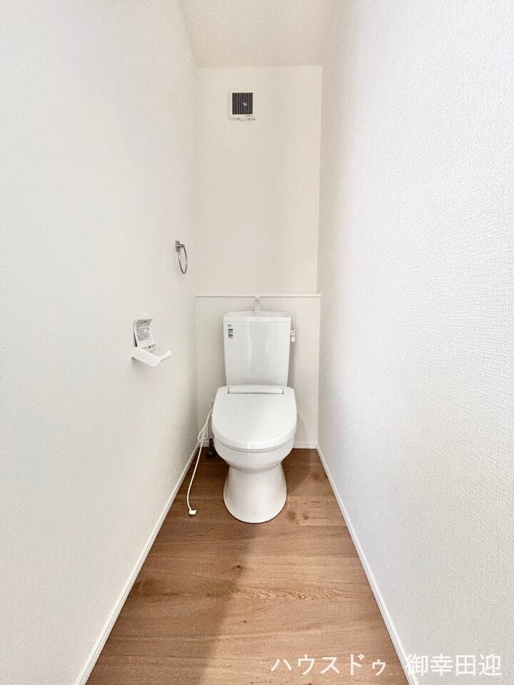 ■一人になれる安らぎの場所■清潔さと静けさを両立した空間。心落ち着くひとときを過ごせる、プライベートなレストルームです。