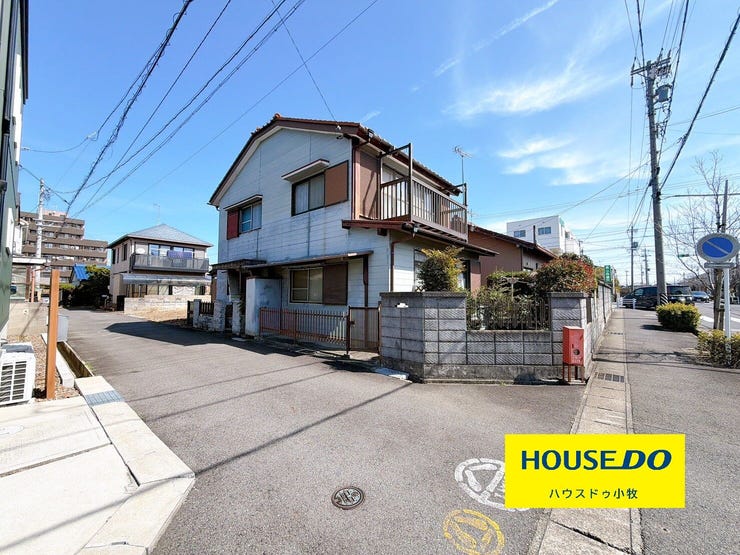 【外観】
解体更地渡しのため、解体費用不要!
初期費用を抑えてマイホーム計画が立てやすいです♪