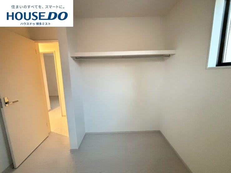 2階4.5帖は将来的に2部屋に分けられる様に、収納と出入り口を2つずつ。お子様の成長や家族のライフスタイルに合わせた間取りです。