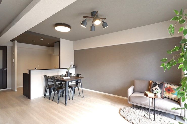 【外観】
阪急千里線&大阪モノレール線「山田」駅から徒歩3分の好立地!万博記念公園が庭になる日常を♪