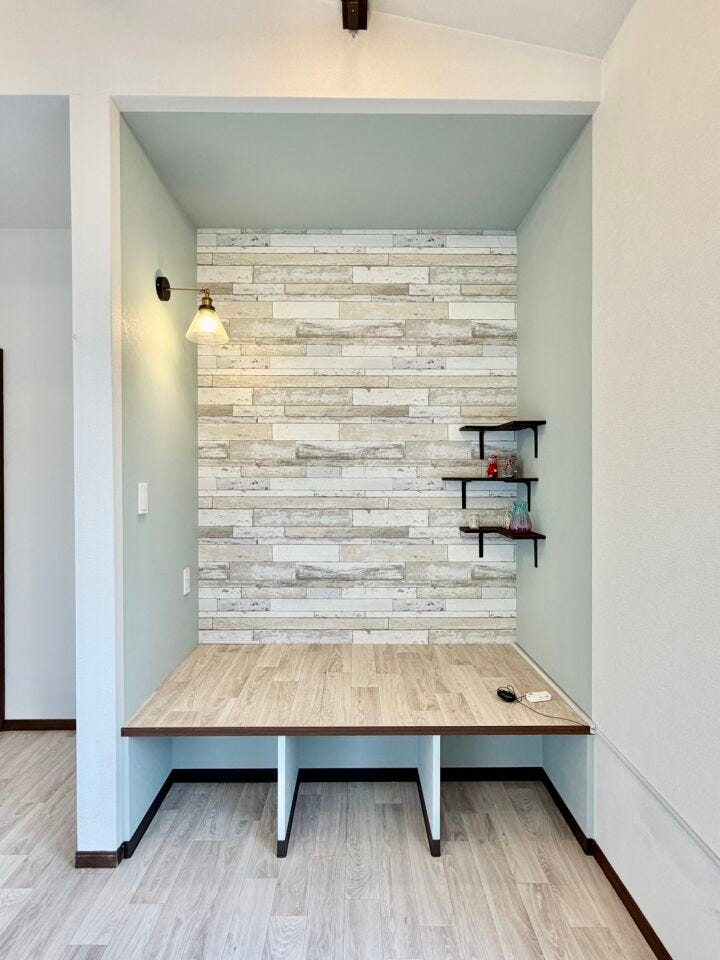 お子さまのスタディーカウンターとしても使えそう♪