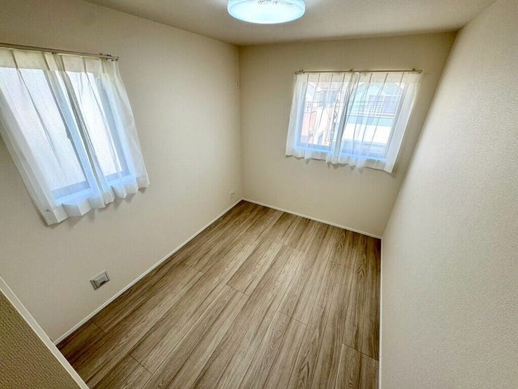 【Bedroom】主寝室や子ども部屋、在宅ワークにも使える洋室。暮らしに合わせて自由にレイアウトできます。