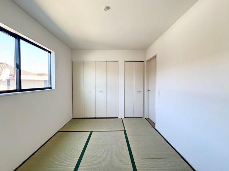 い草の香りに癒されるお部屋です。客間として キッズスペースとして 家事スペースとしてマルチに使える便利な空間です。