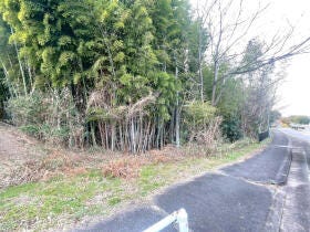 愛知郡東郷町大字諸輪字狐坂