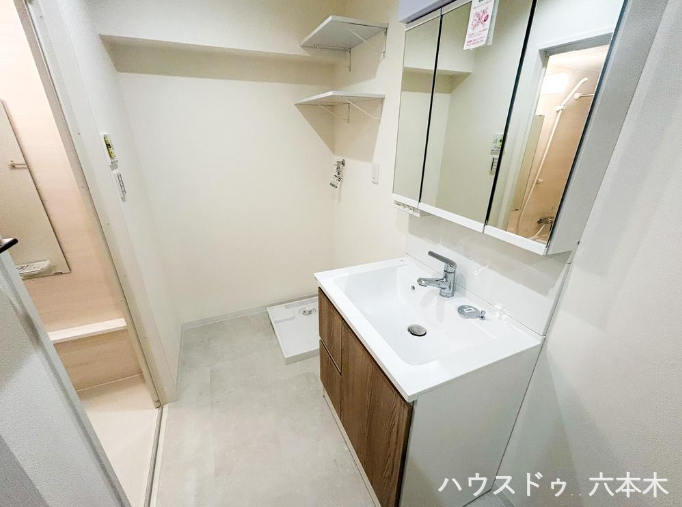 新規交換洗面化粧台