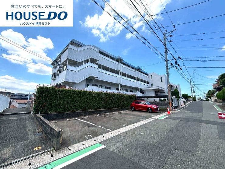 【外観】
【福岡市東区香住ヶ丘 ホワイトパレス香住ヶ丘A棟】◆西鉄香椎花園駅まで歩11分