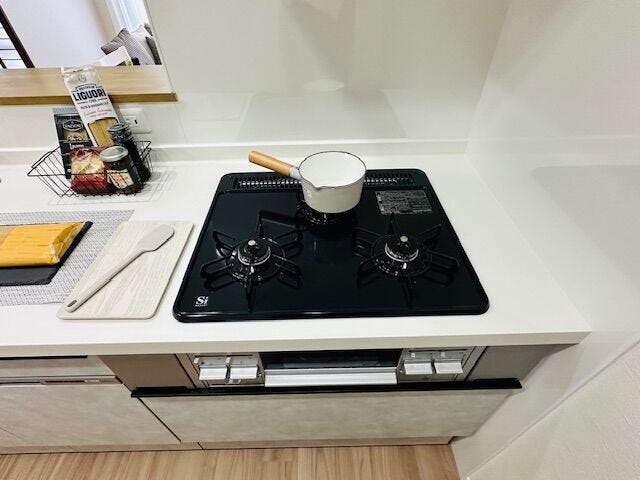 3口ガスコンロ
朝食の支度時に重宝します!