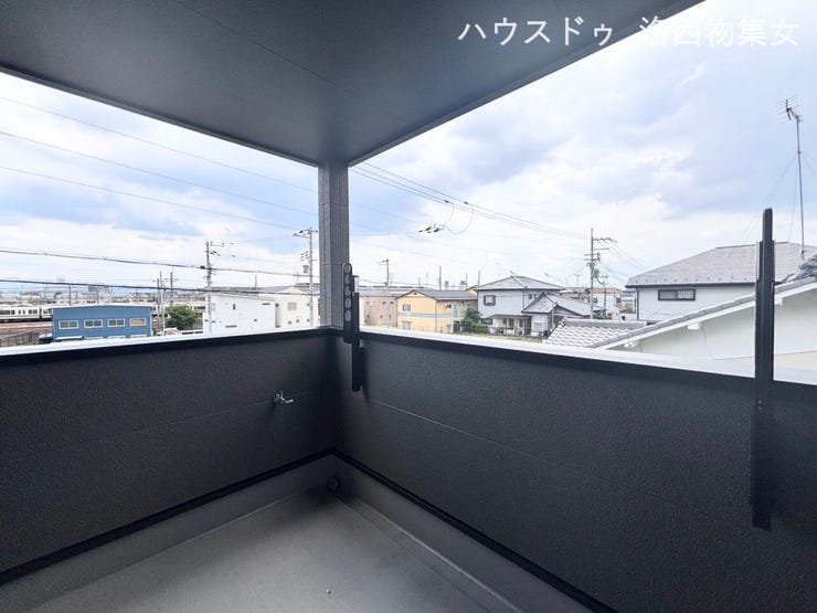 広々としたバルコニー