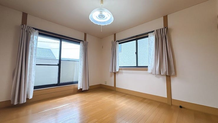 色合いに統一感のある、落ち着いた雰囲気のお部屋です。