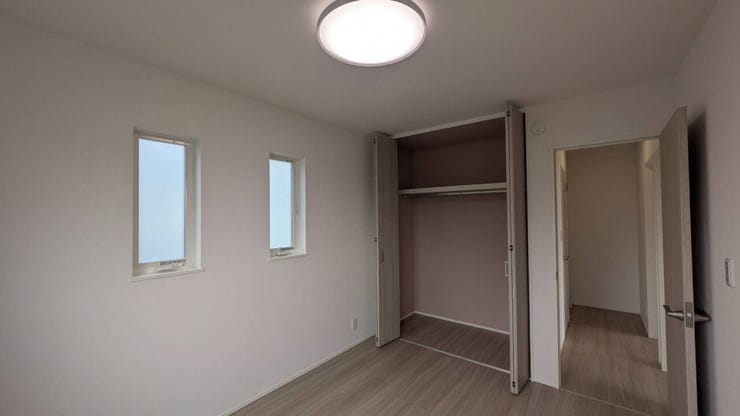 ●各居室にクローゼットを備えています