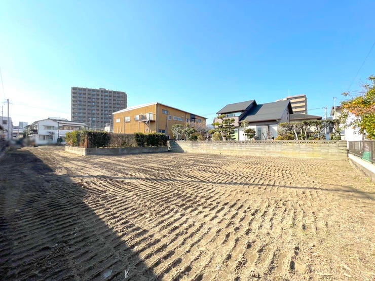 【外観】
小倉南区下曽根 売土地♪現況更地♪下曽根駅徒歩約5分で駅チカ♪建築条件無し♪土地面積約225坪♪