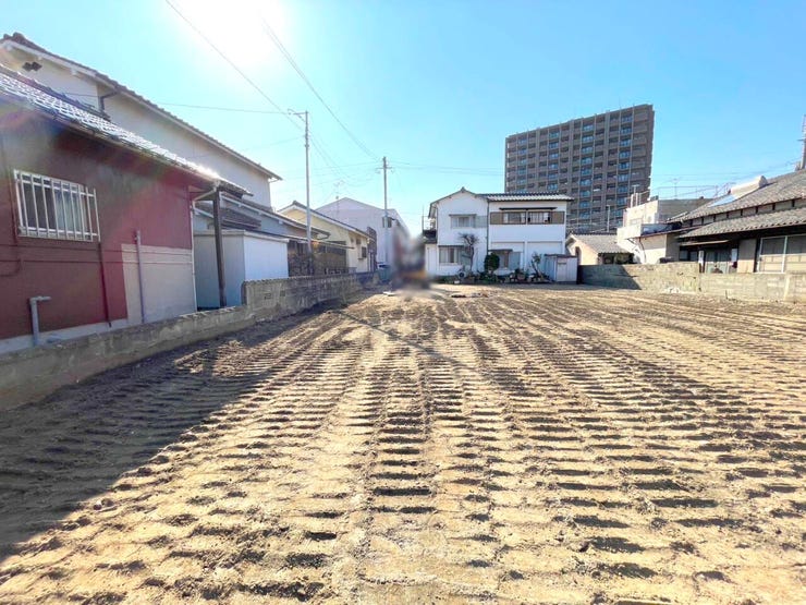 小倉南区下曽根 売土地♪現況更地♪下曽根駅徒歩約5分で駅チカ♪建築条件無し♪土地面積約225坪♪