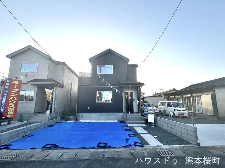 ■車と趣味の幅が広がる場所■単なる駐車スペースではない、洗車やタイヤ交換、DIYにも使える多目的な屋外スペースです。