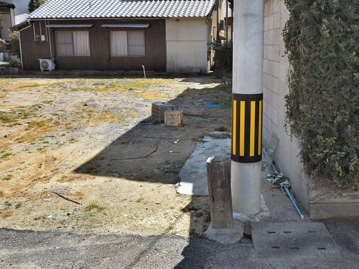 物件西面