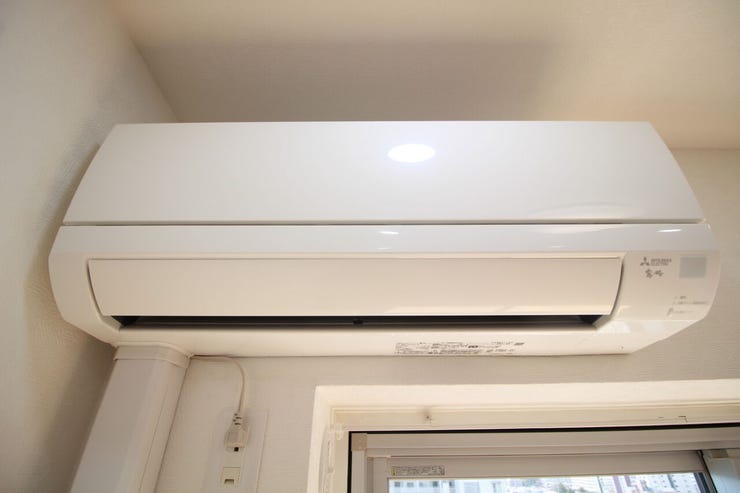 夏の暑い日や冬の寒い日に活躍するエアコン完備♪