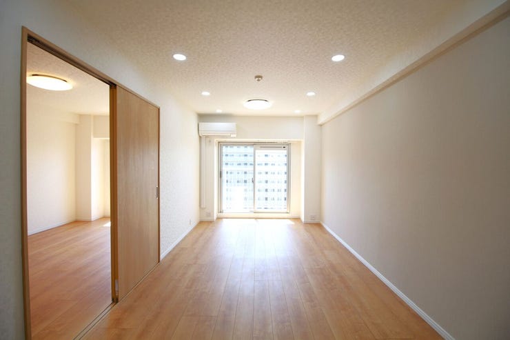 広々LDKは家族みんなの快適空間!お食事したりおしゃべりしたり、皆の夢がかないます。