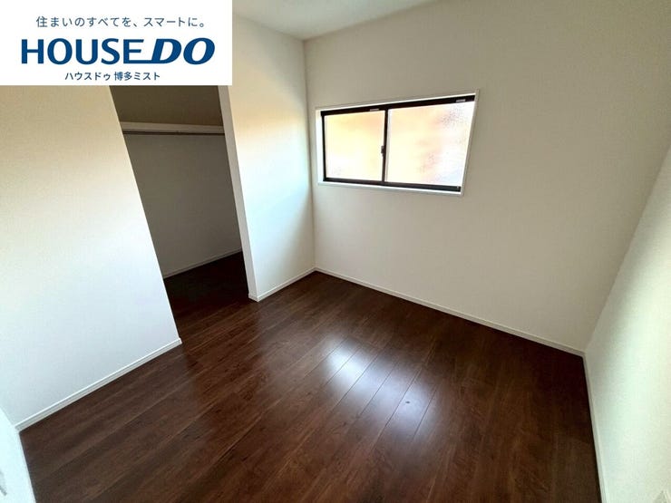 【家族のプライベート空間】お子様の成長に合わせて、プライバシーを考えた子供部屋も大切。収納や採光を考え、過ごしやすい空間に。