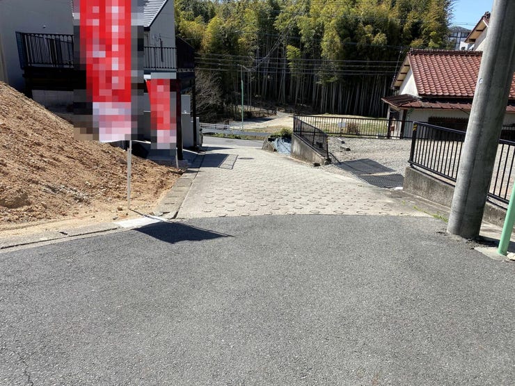 北西側道路