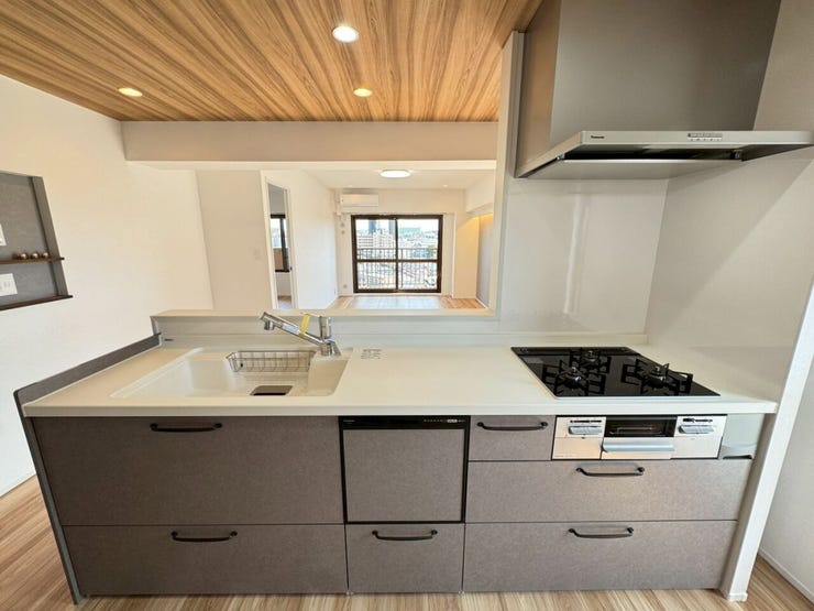 対面キッチン・人造大理石調理台