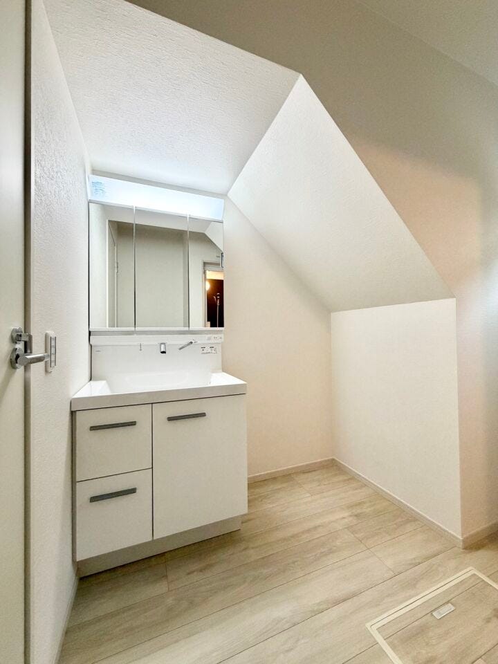 毎日の身支度を快適に行える洗面スペースです♪