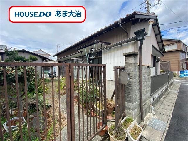 【外観】
甚目寺西小学校まで徒歩5分。中学校も7分とお子様の通学にも安心な甚目寺大淵エリアに49.01坪の売り土地の登場です。