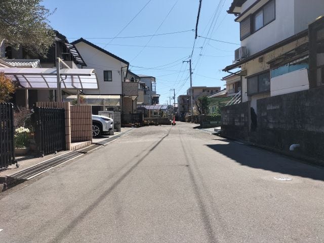 南側道路 西から東方向