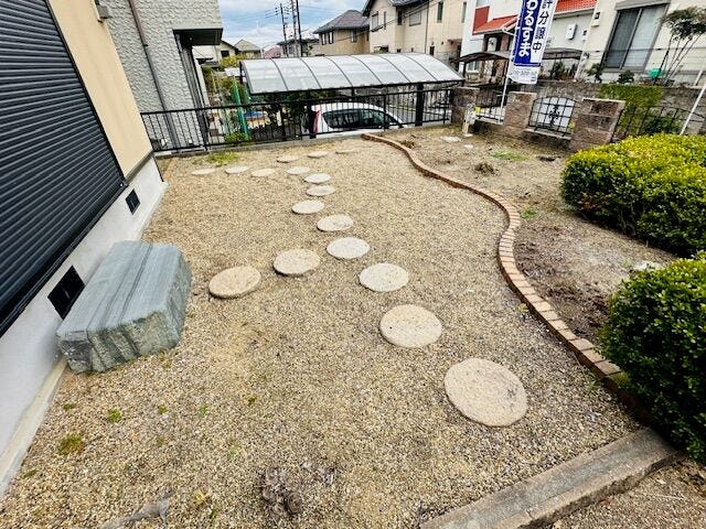 庭にはお部屋からも出入りできます