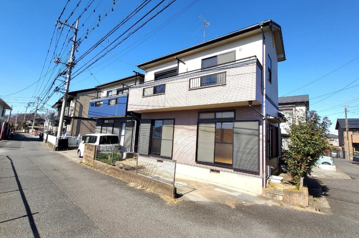 【外観】
【見沼区大字南中丸中古戸建】
現地ご案内可能!近隣物件も合わせてご紹介可能です!
お気軽にお問い合わせください!