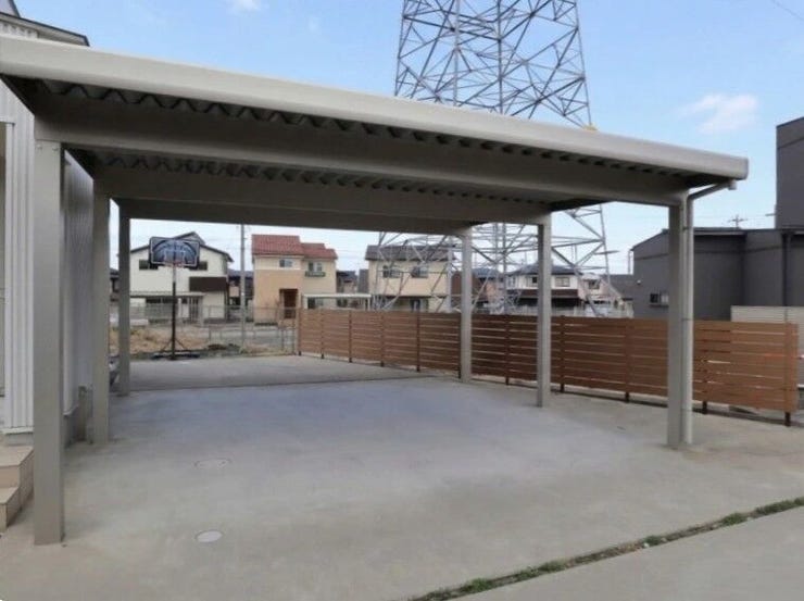 カーポート付き!大切なお車を雨風から守ります!
