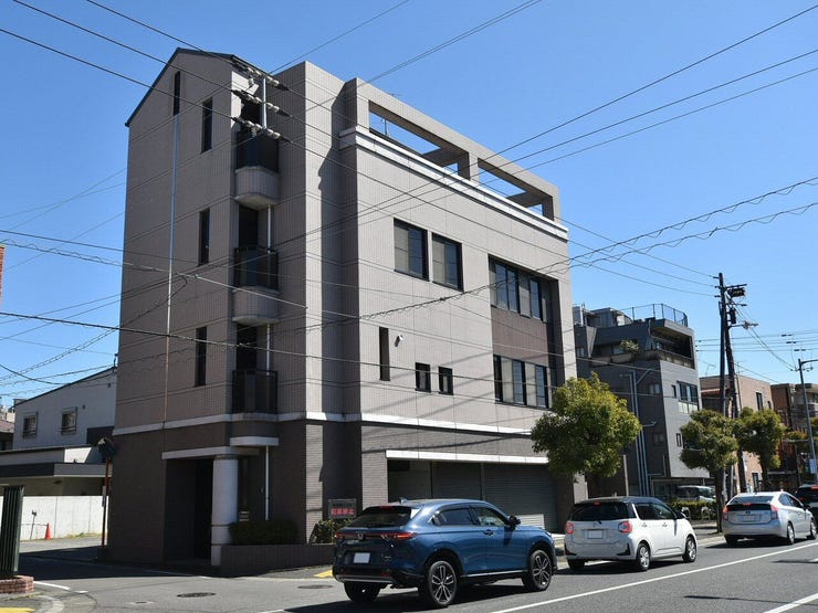 外観を西側より撮影