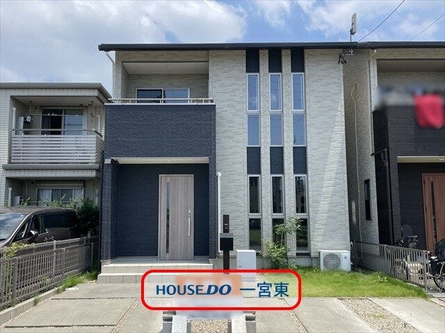 【外観】
4LDK、駐車場あり
交通:名鉄名古屋本線「島氏永」駅 徒歩31分
学区:丹陽西小学校・丹陽中学校