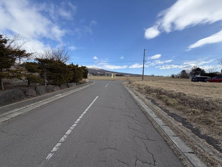 東側に向かっての一枚