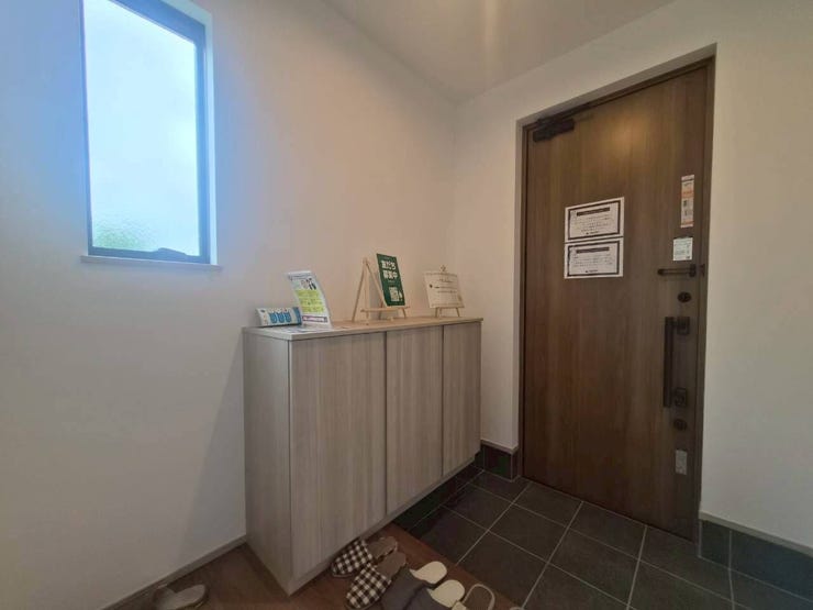玄関のシューズボックスは沢山収納可能です~