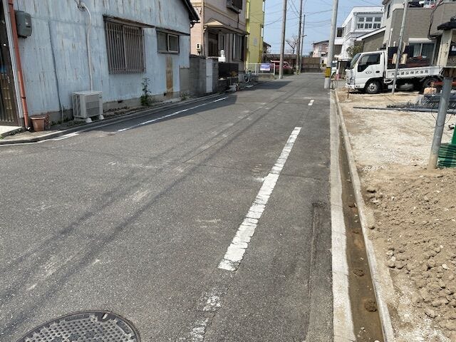 南西側前面道路 道路幅員約5.5mございます。