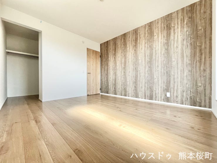 ■2階7.0帖洋室■寝室、書斎、趣味の部屋。家族の成長やライフスタイルに合わせ、様々な使い方ができる快適な空間です。