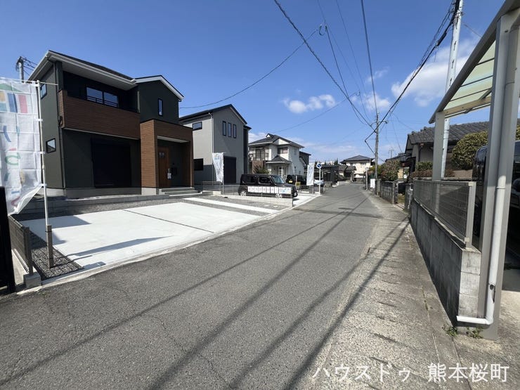 ■理想を叶える新しい暮らしの舞台■高いデザイン性と機能性を兼ね備えた住まい。ここで、家族の新しい物語が始まります。