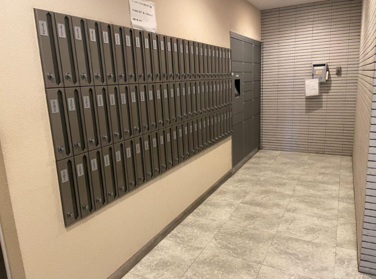 ◇売却査定相談◇
「急な転勤」「相続による売却」「金銭的な理由」など住まいの売却をそれぞれです。
仲介はもちろんのこと、弊社独自のネットワークで買取案件もご相談できます!