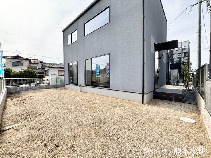 ■遊びと安らぎの多目的空間■子どもが安全に遊べ、ペットと触れ合い、大人も自然に癒やされる、暮らしを彩るスペースです。