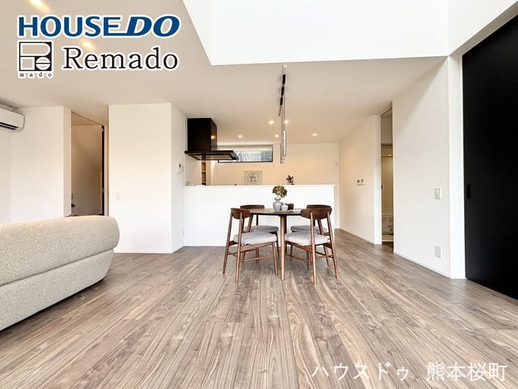 ■家族の笑顔が集う中心地■お気に入りの家具を迎え、窓からは心地の良い光が差し込みます。