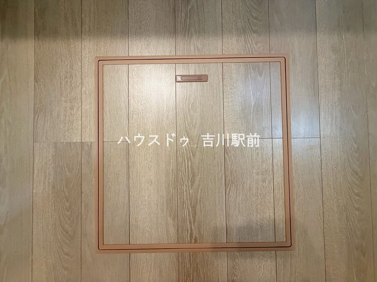 キッチン床下収納。