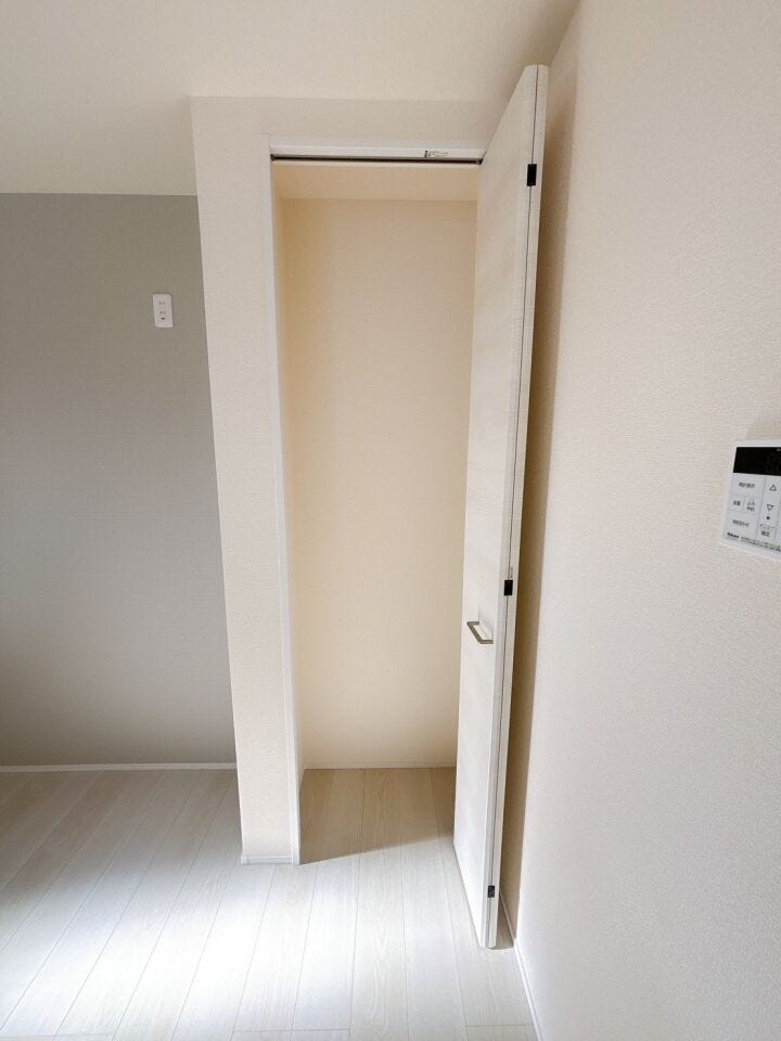 パントリーは食品の収納スペースが増えるため、共働きや大家族で、まとめ買いをよくする方におすすめです!