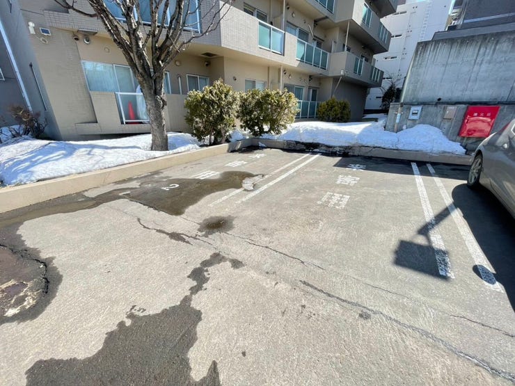 《来客用駐車場》