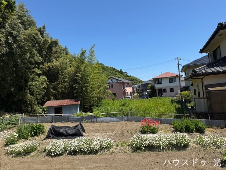 隣接地です。