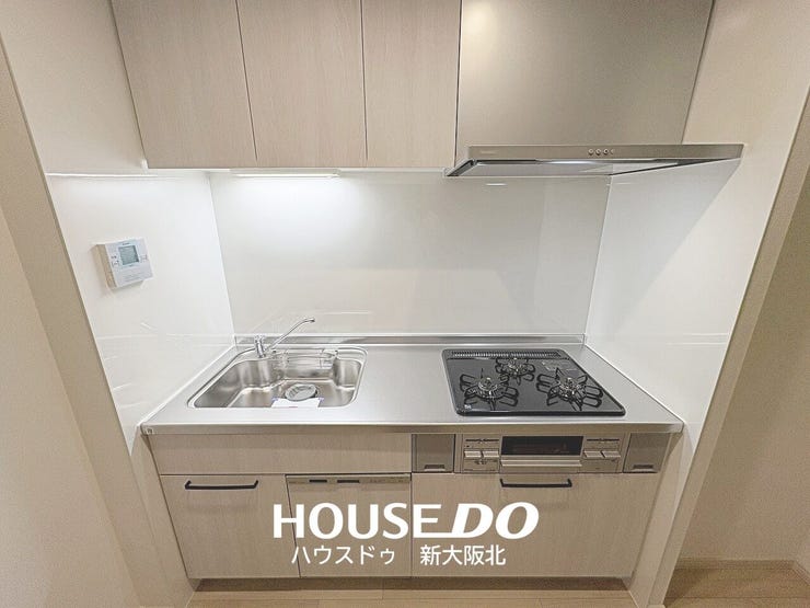 ■上下収納つきのシステムキッチン!
■散らかりがちなキッチンツールもスッキリと収納できます!