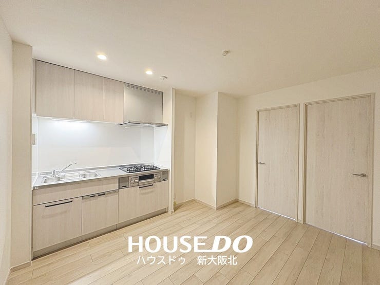 【外観】
■リビングが中央にある造りにの為ご家族が必ず通る空間になるので、自然とご家族のコミュニケーションが増えそうですね!