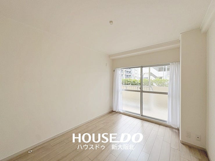 ■子供部屋や寝室などにお使いいただける洋室が部屋ございます!
■窓からは気持ちのよい光が差し込みます!毎朝気持ちよく起きられそうですね!