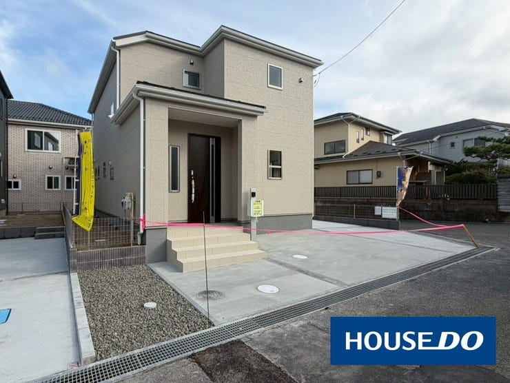 【外観】
3月下旬完成予定♪駐車スペース2台ございます♪