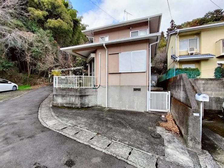 駐車場1台分ございます♪