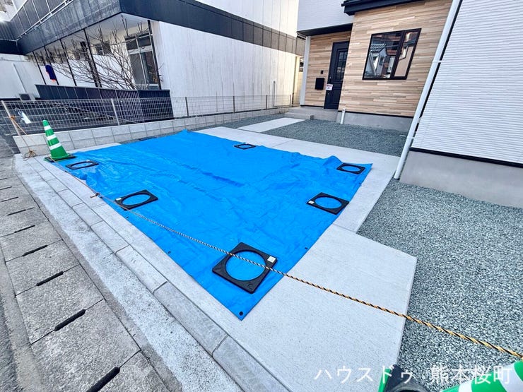 ■車と趣味の幅が広がる場所■単なる駐車スペースではない、洗車やタイヤ交換、DIYにも使える多目的な屋外スペースです。