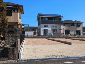 刈谷市築地町１丁目